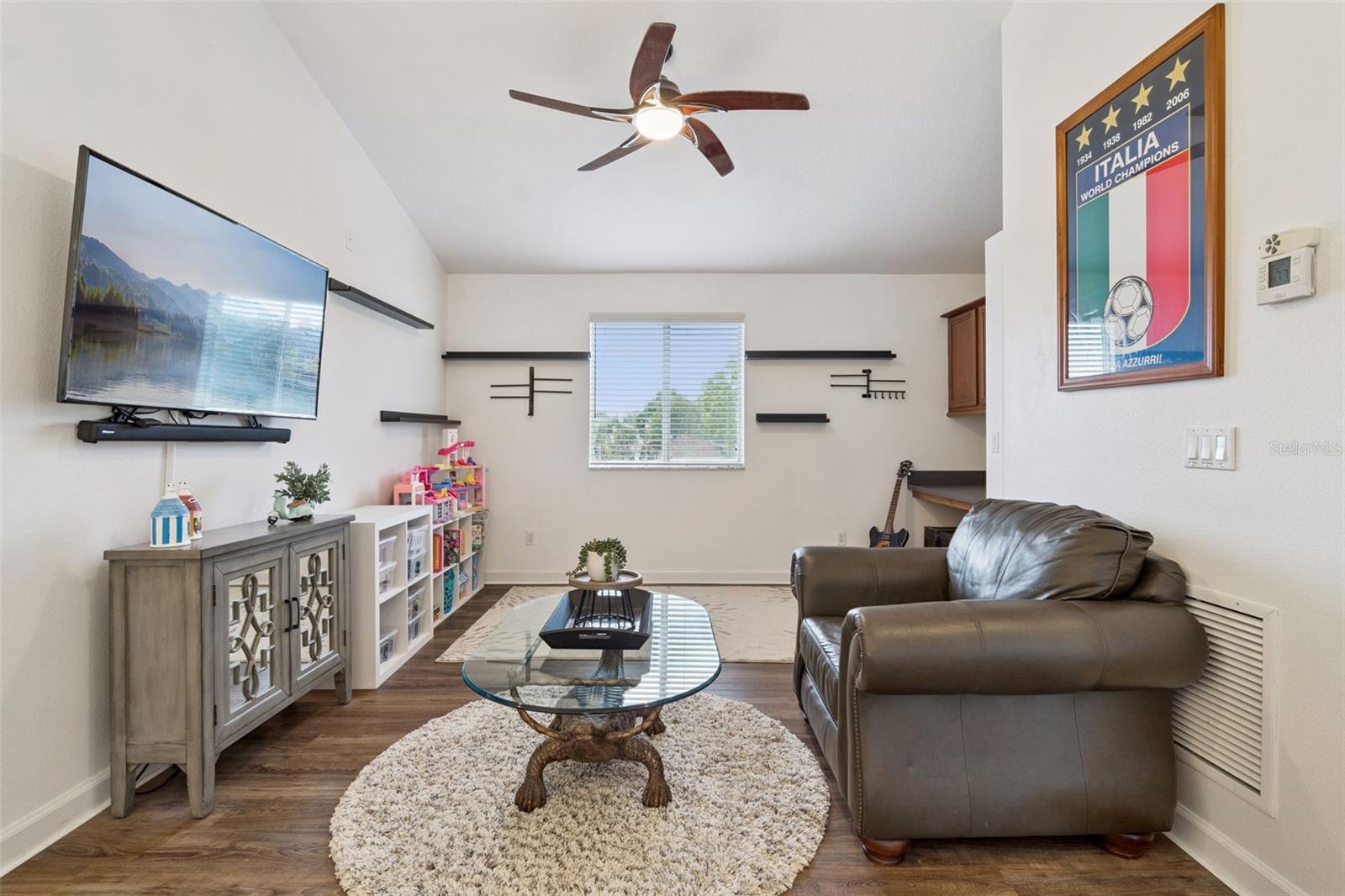 CONWAY GROVES - Residential