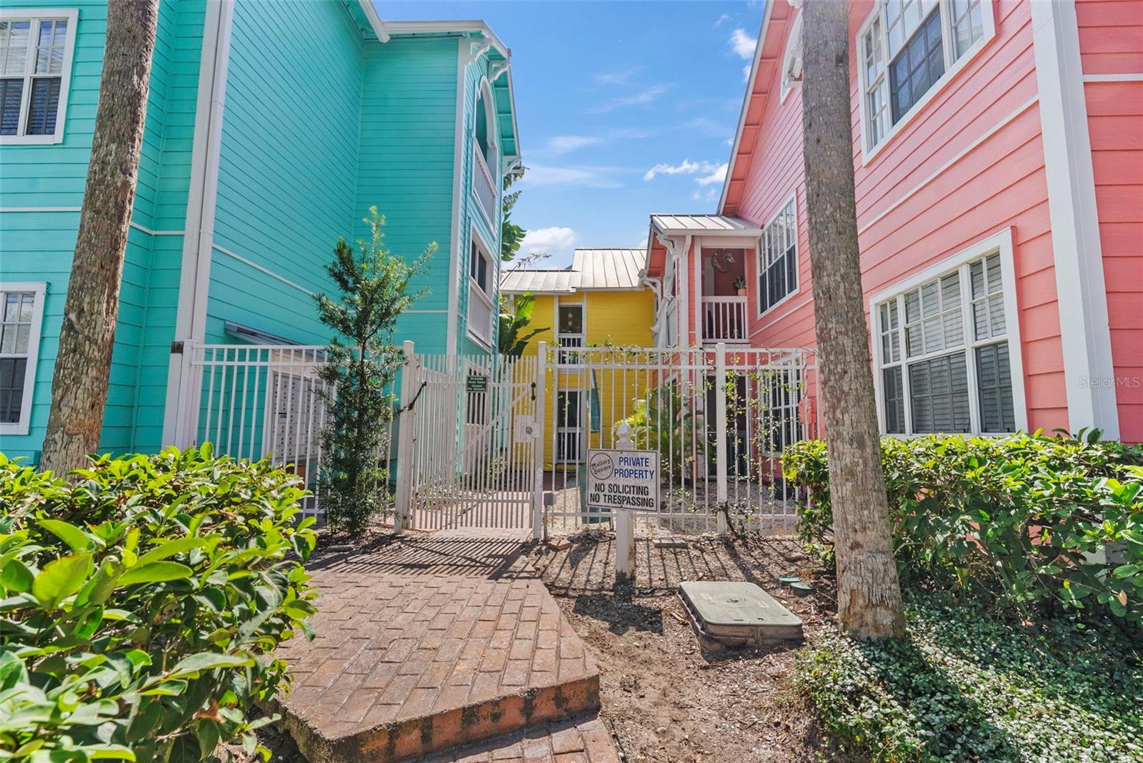 MALLORY SQUARE A CONDO - Residential