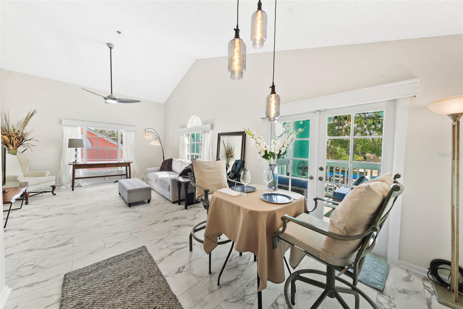 MALLORY SQUARE A CONDO - Residential