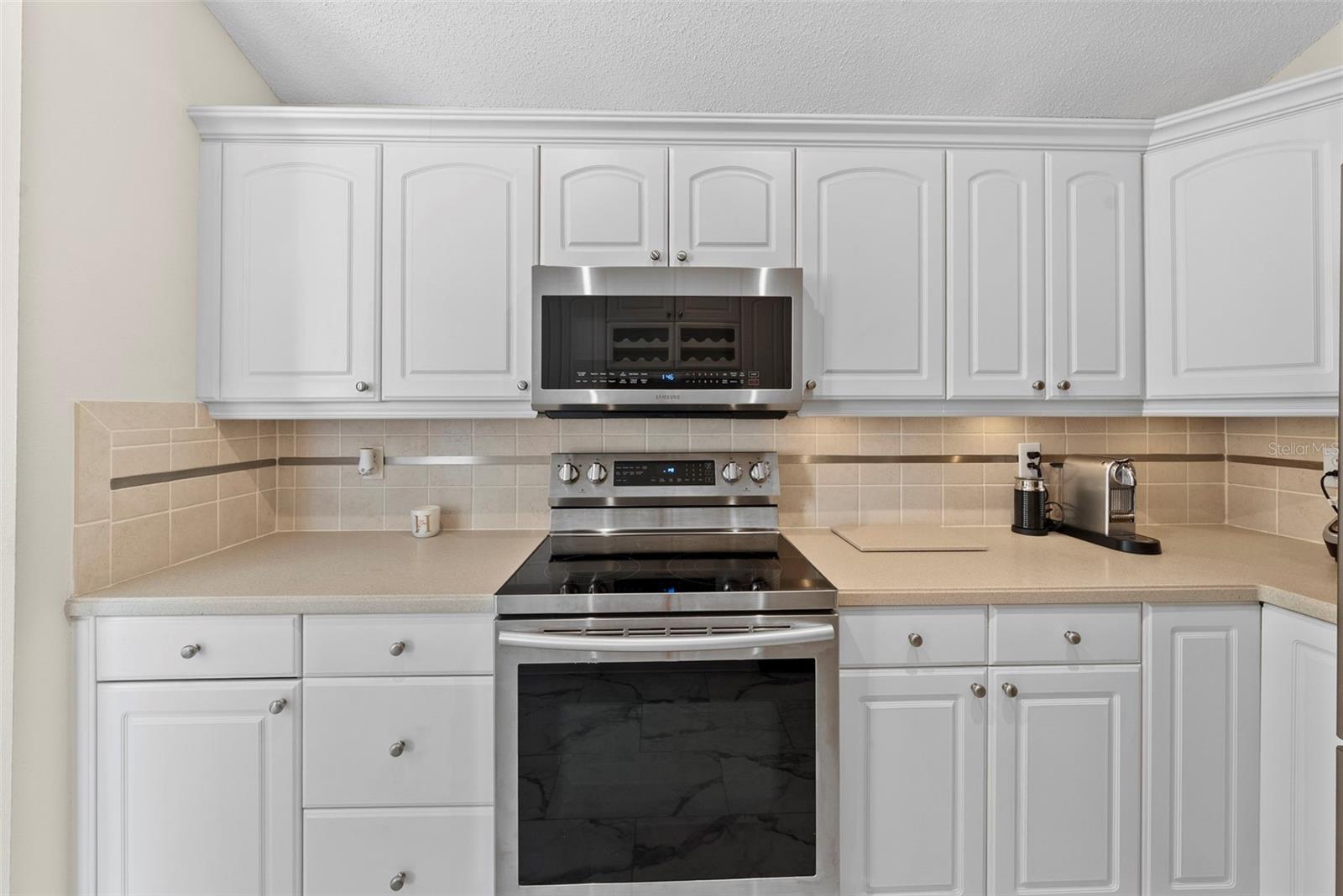 MALLORY SQUARE A CONDO - Residential