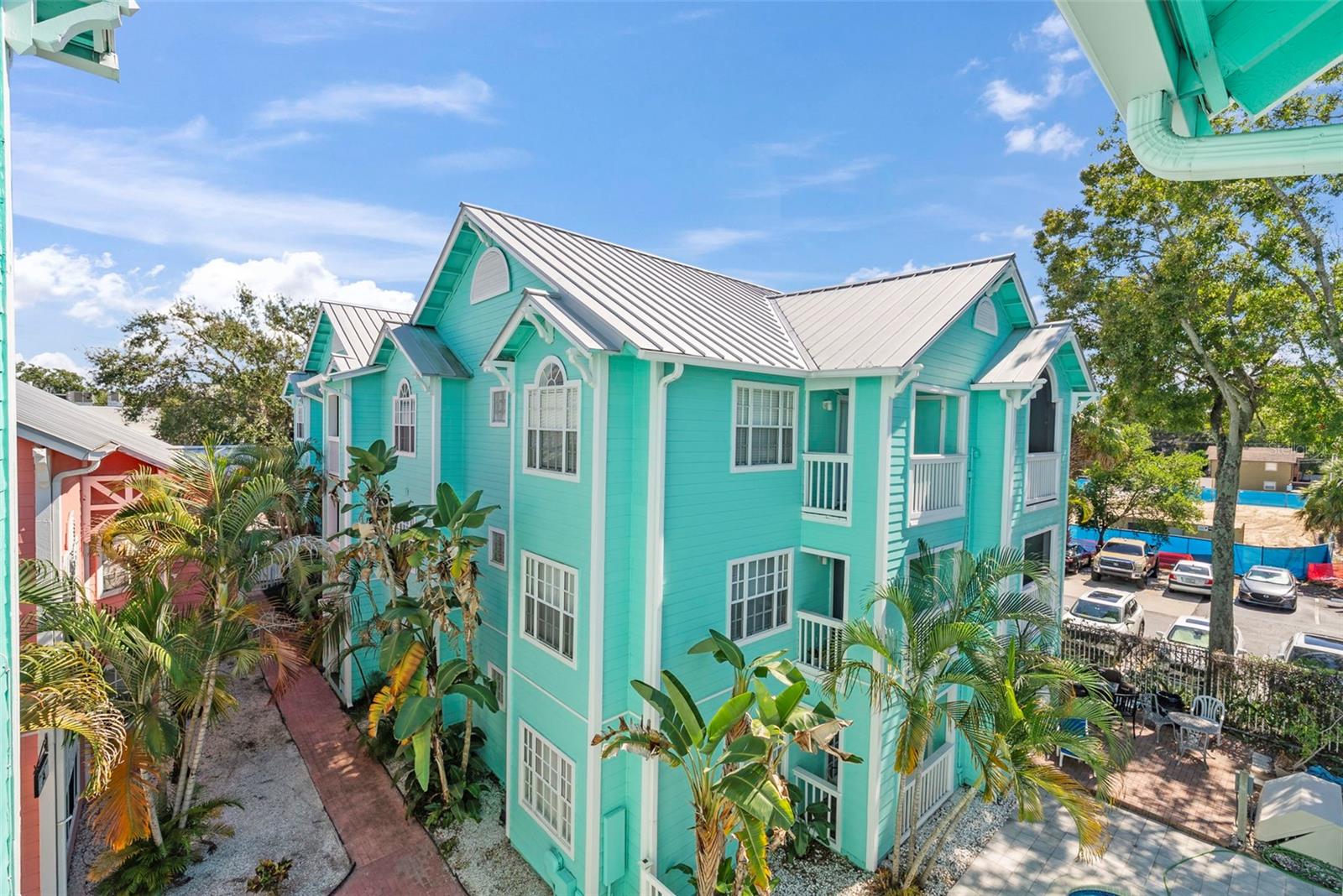 MALLORY SQUARE A CONDO - Residential