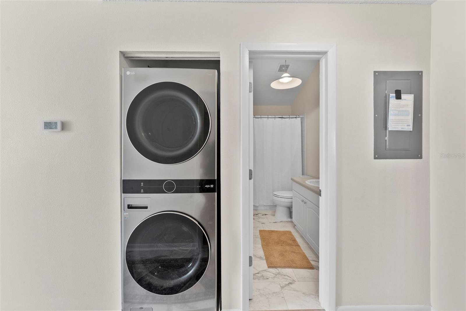 MALLORY SQUARE A CONDO - Residential