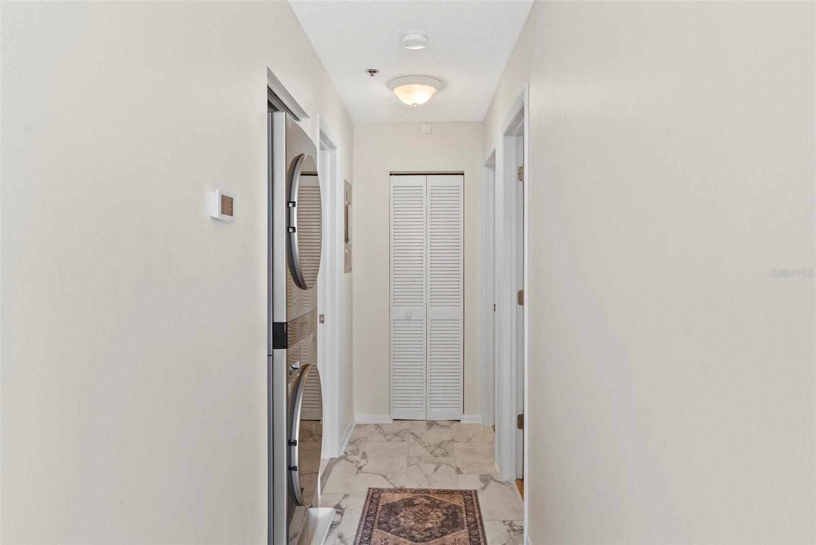 MALLORY SQUARE A CONDO - Residential