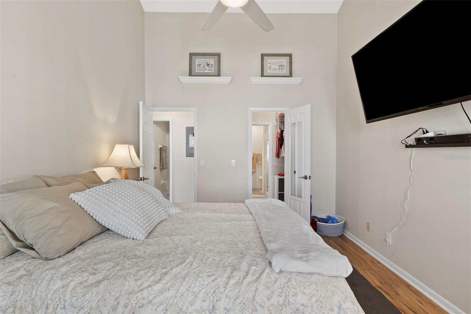 MALLORY SQUARE A CONDO - Residential