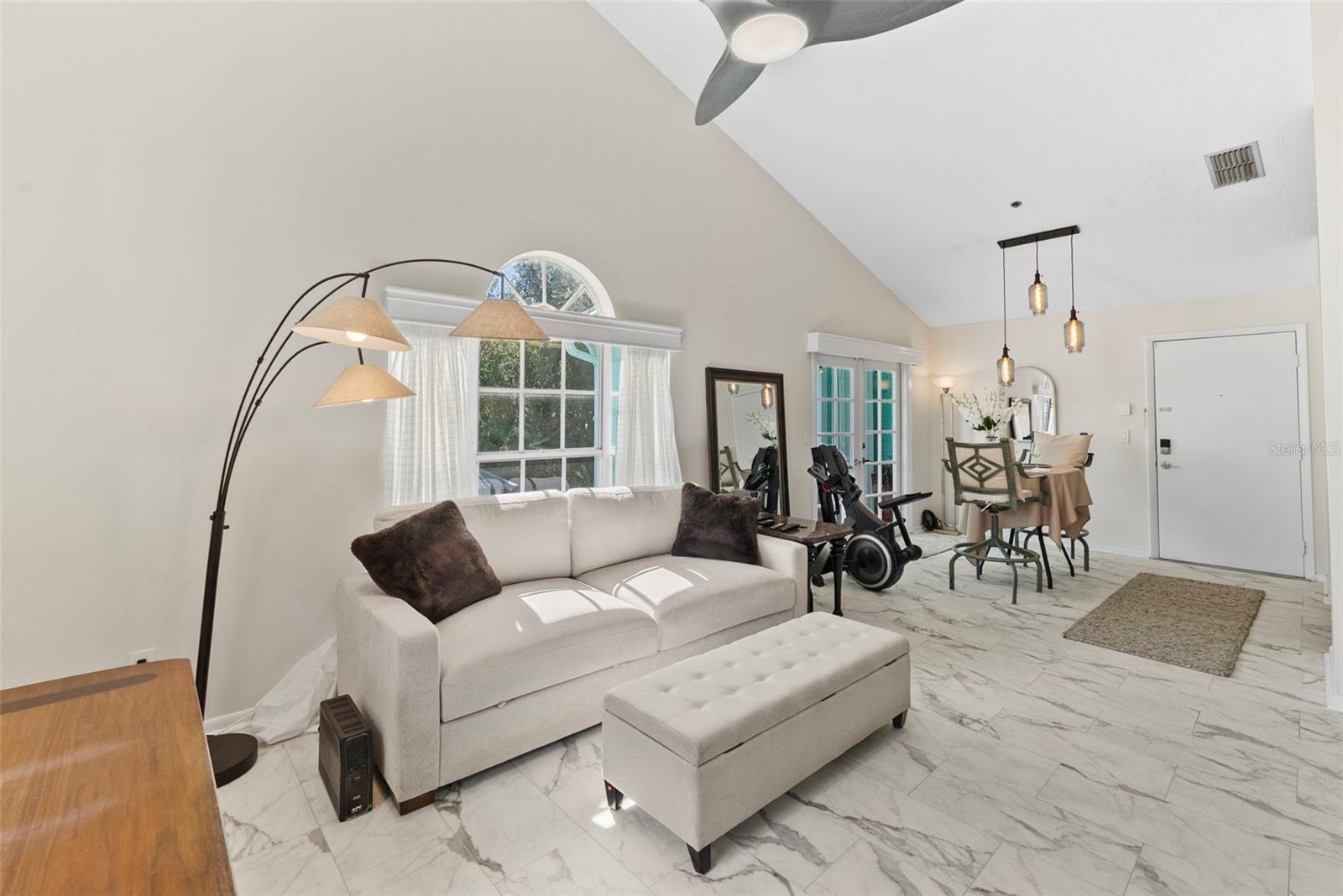 MALLORY SQUARE A CONDO - Residential