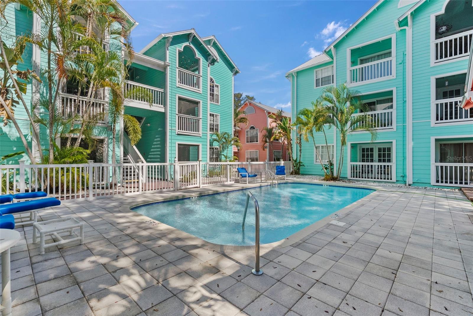 MALLORY SQUARE A CONDO - Residential