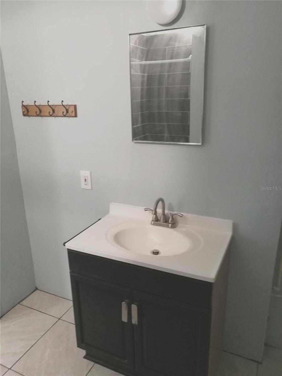 LAKEVIEW GROVE - Residential