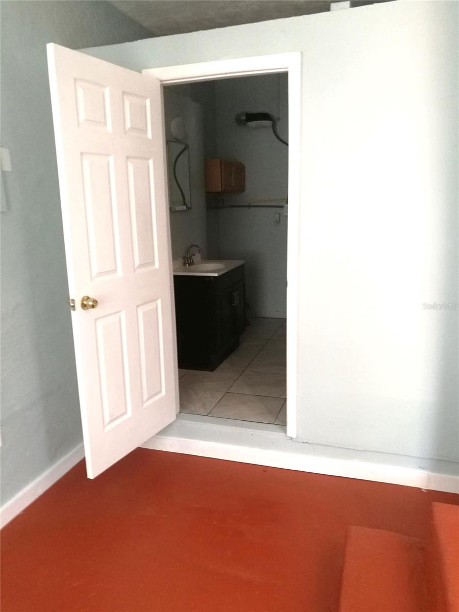 LAKEVIEW GROVE - Residential