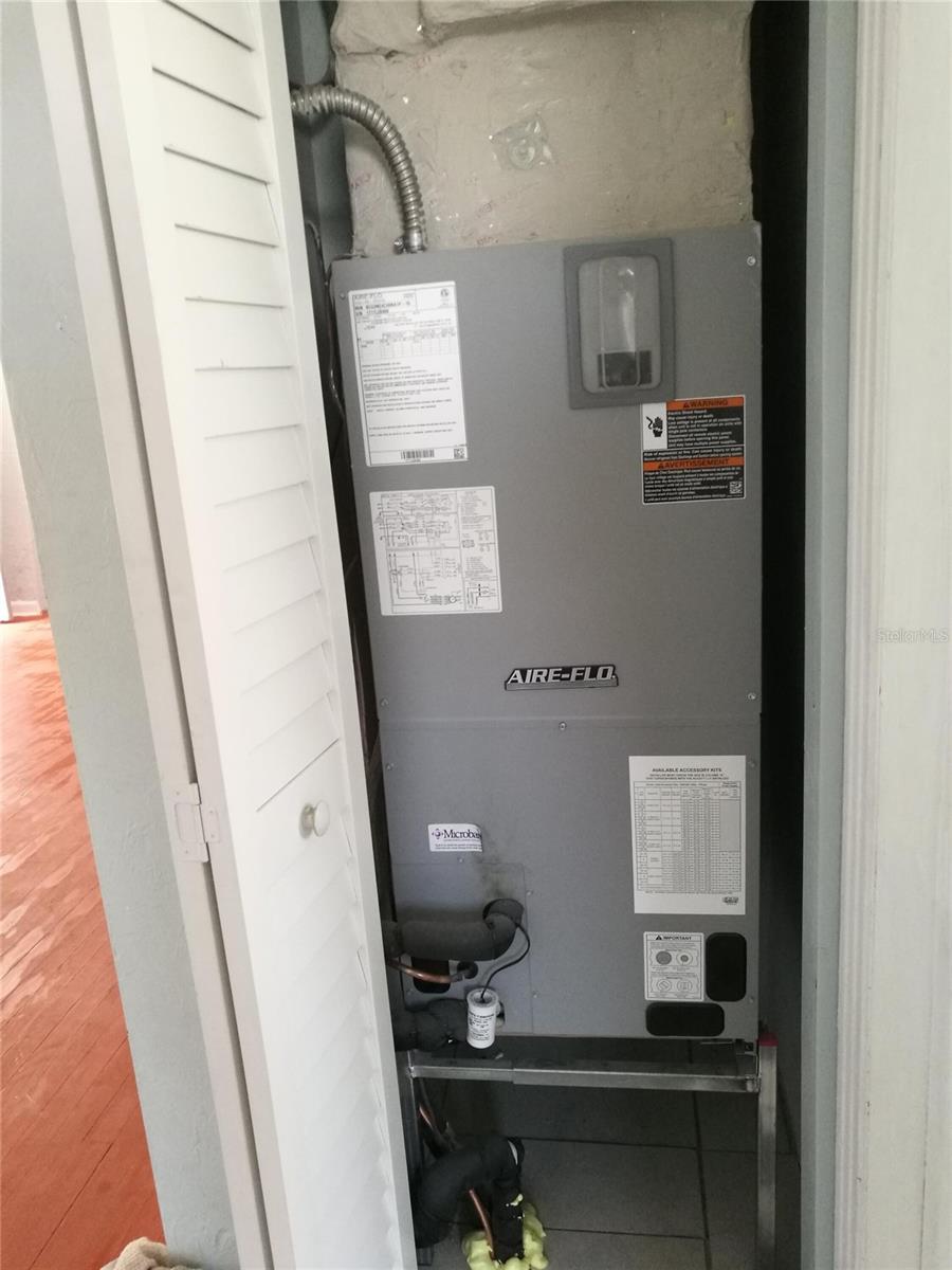 LAKEVIEW GROVE - Residential