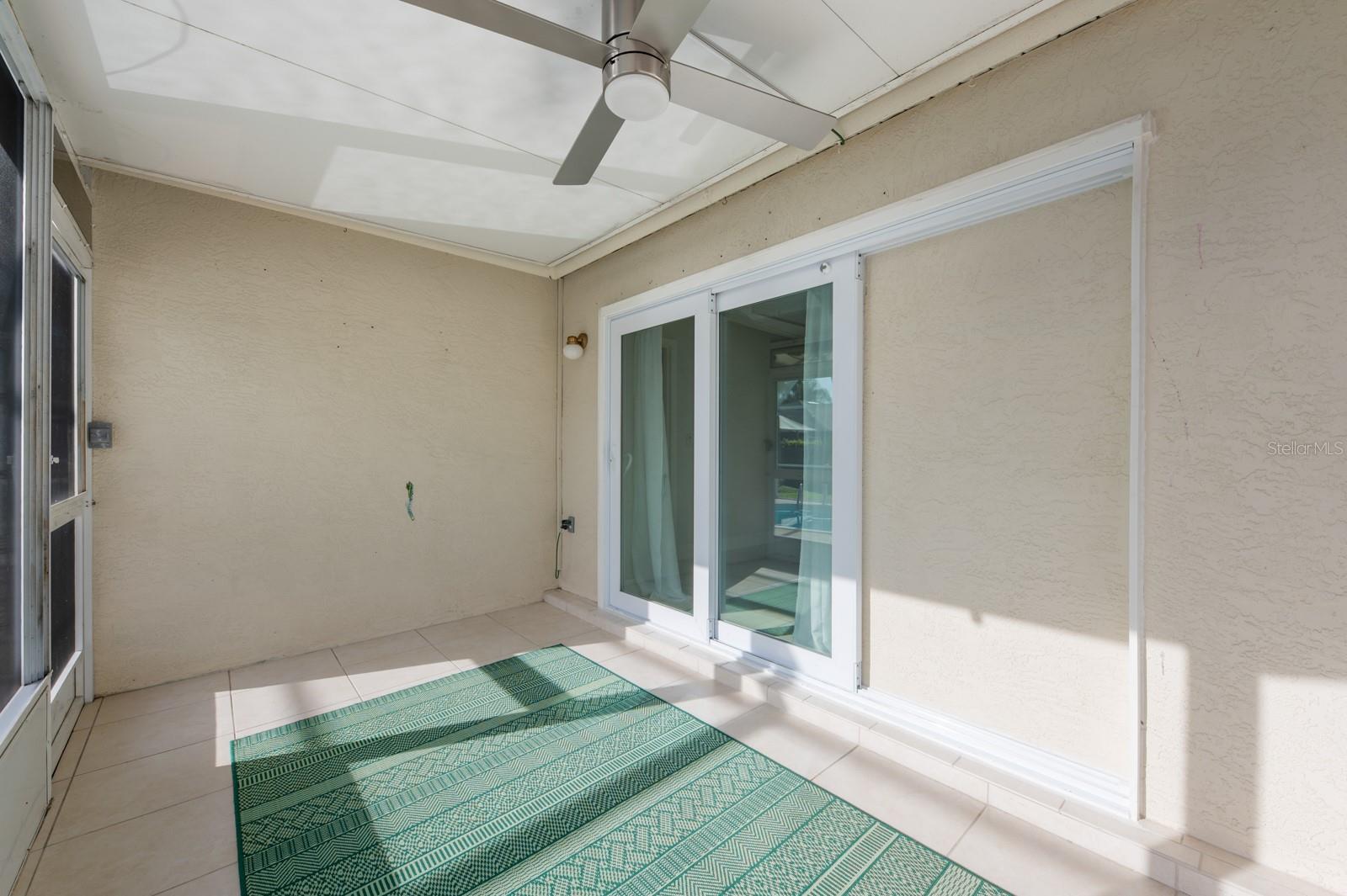 SARAPALMS - Residential