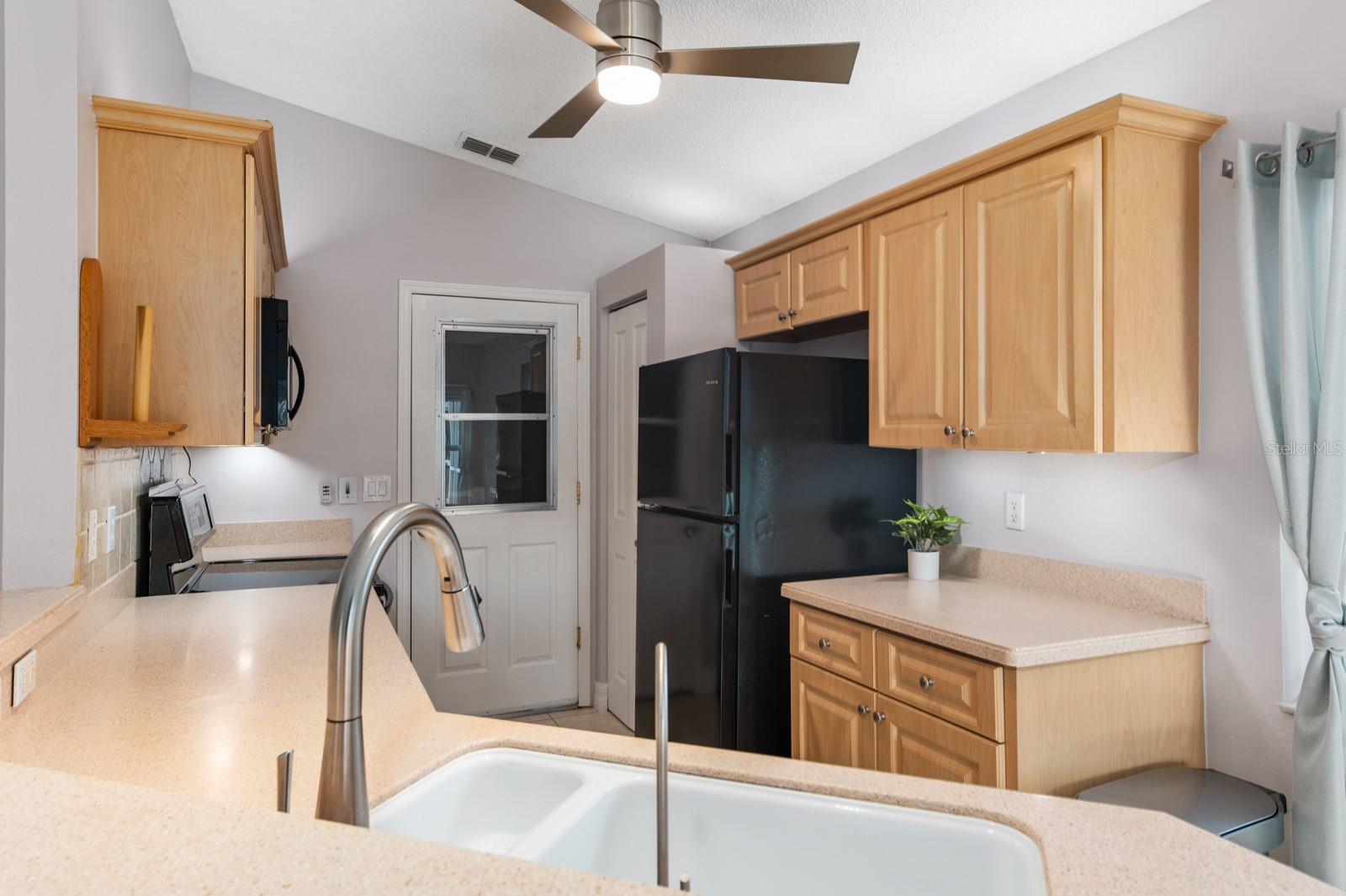 SARAPALMS - Residential