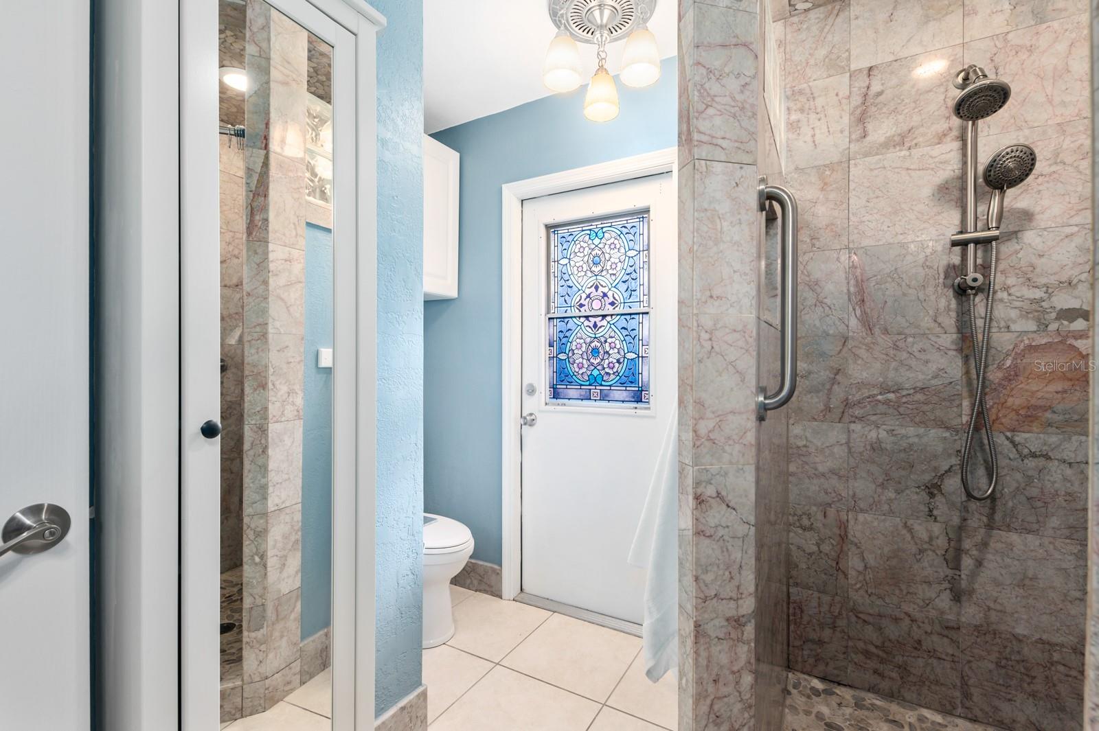 SARAPALMS - Residential