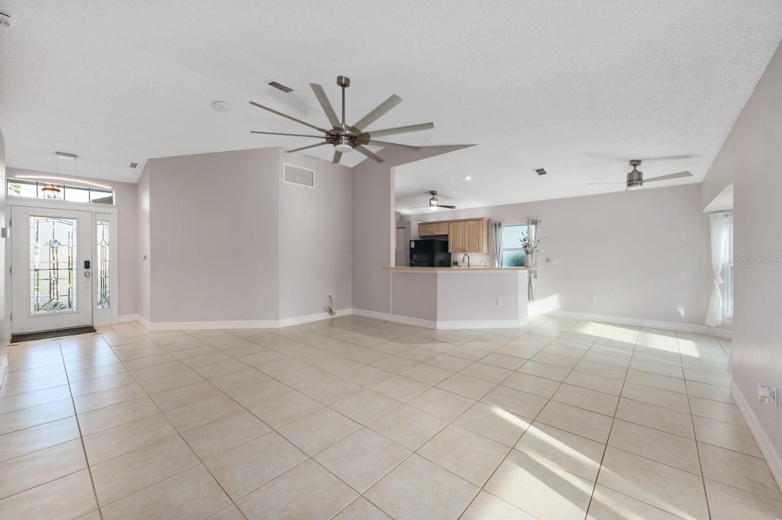 SARAPALMS - Residential