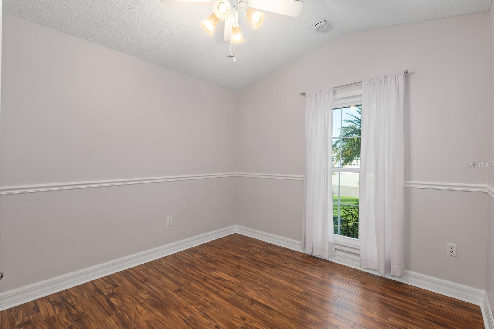 SARAPALMS - Residential