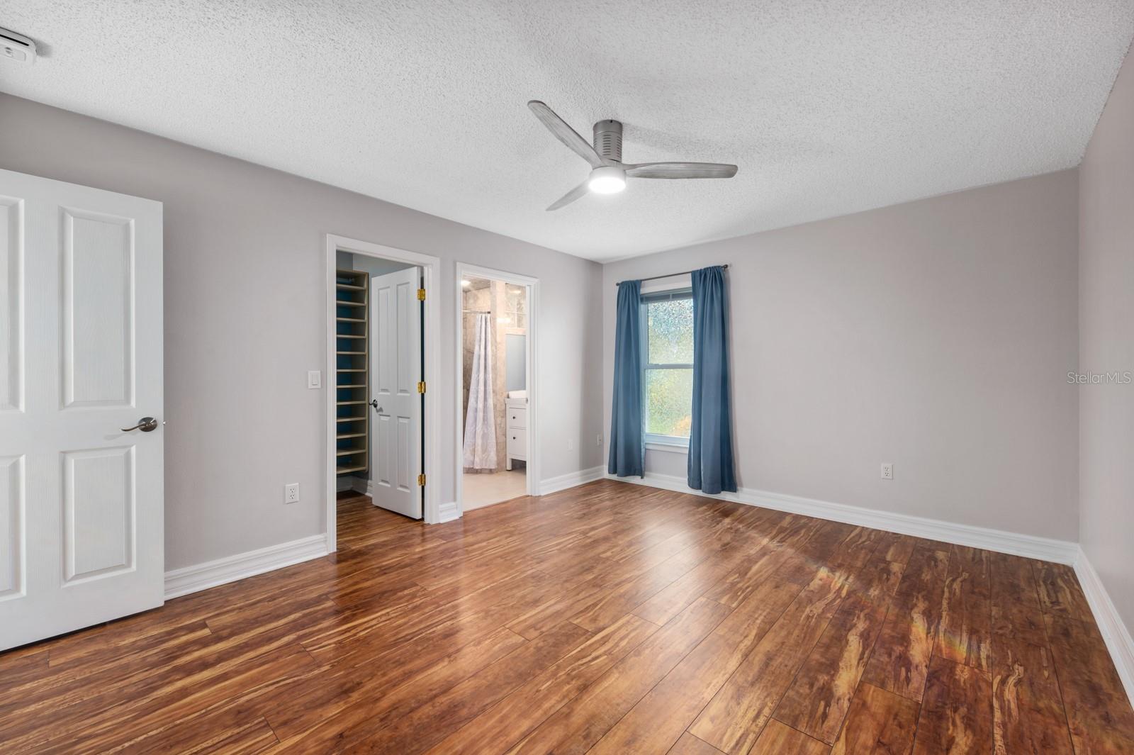 SARAPALMS - Residential