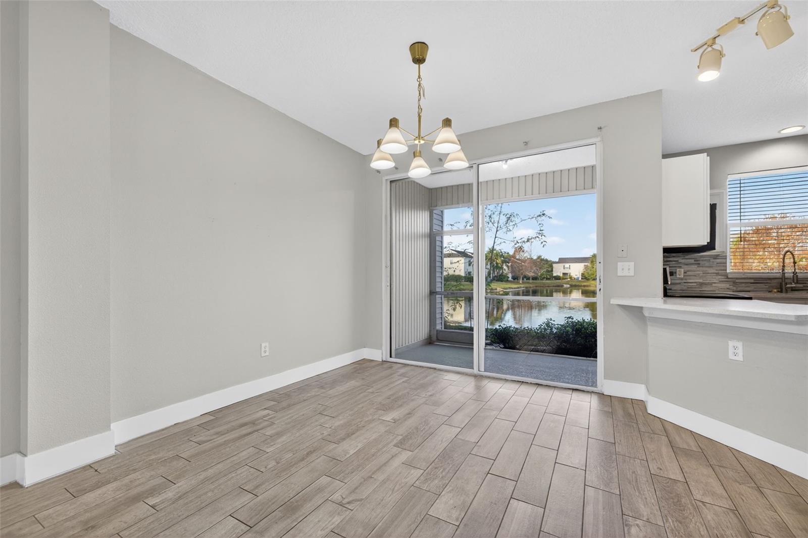 COUNTRY CHASE - Residential Lease