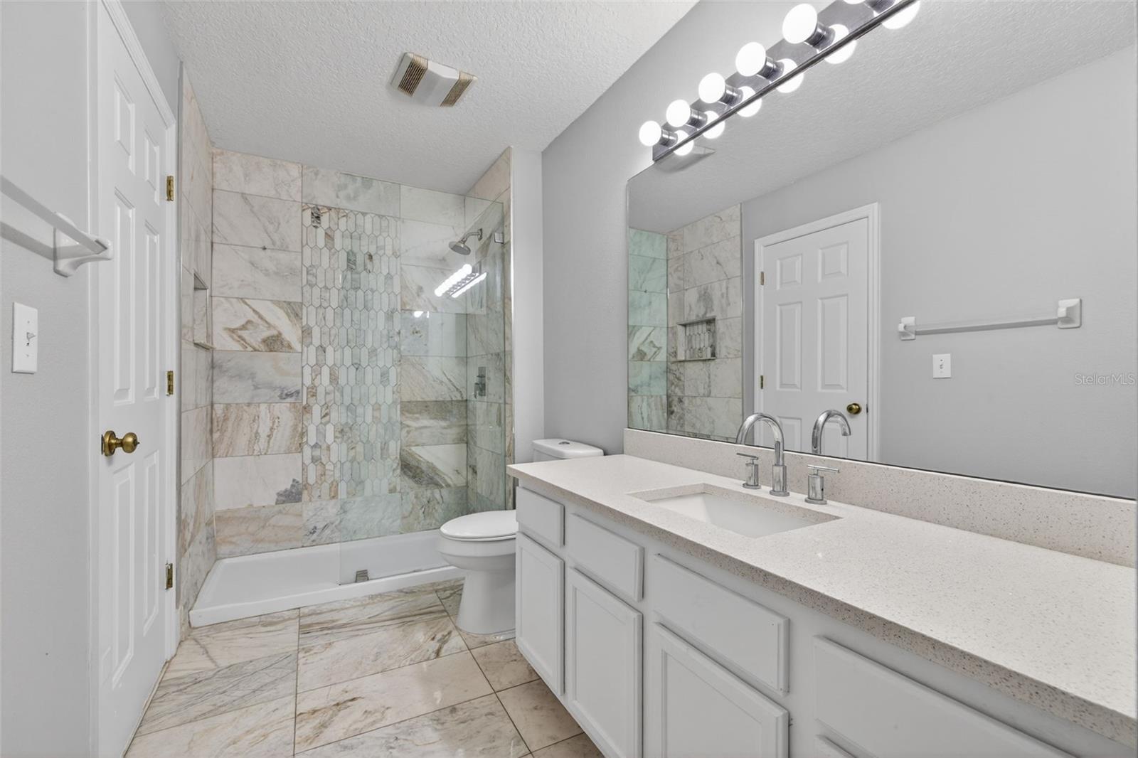 COUNTRY CHASE - Residential Lease