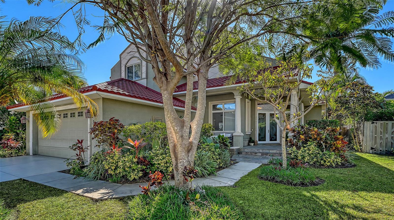 1934 DATURA STREET, SARASOTA, FL, 34239 4 1934 DATURA STREET