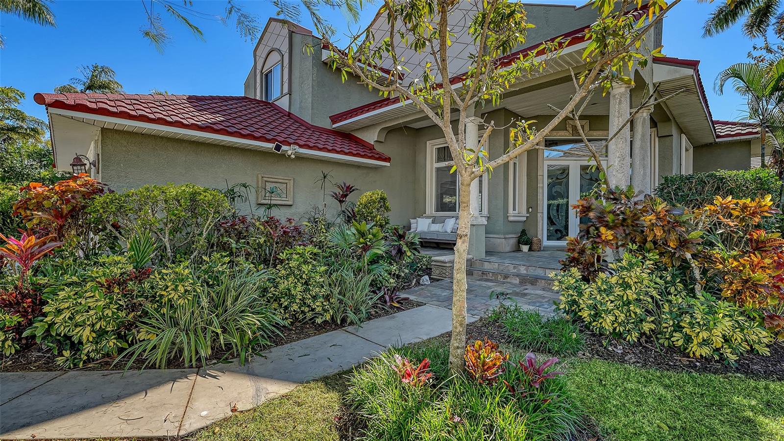 1934 DATURA STREET, SARASOTA, FL, 34239 1 1934 DATURA STREET