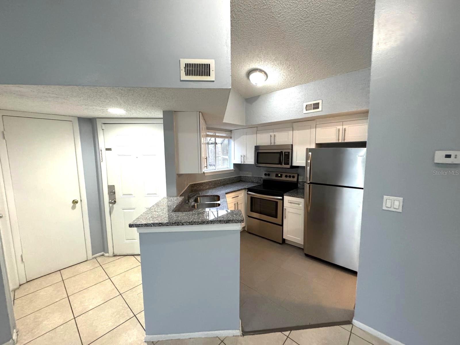 1924 LAKE ATRIUMS CIRCLE 56