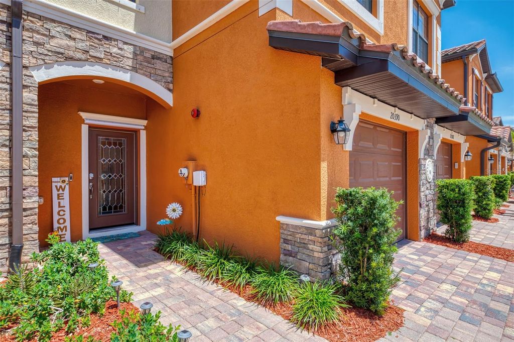 Photo of 20390 Lagente Circle, Venice, FL 34293 (MLS # N6142301)