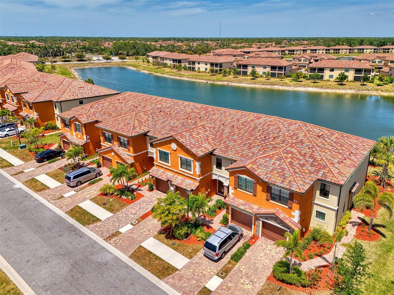 20390 LAGENTE CIRCLE