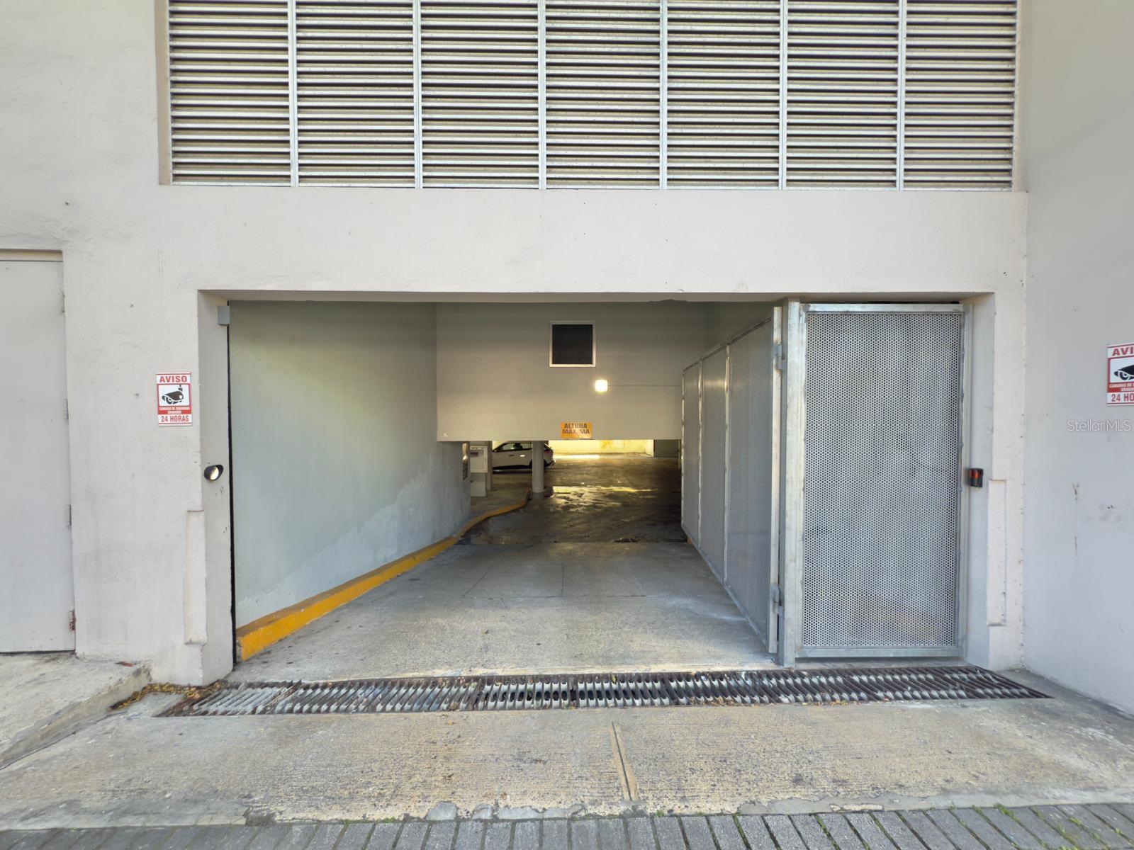 CONDOMINO REINA CAROLINA - Residential