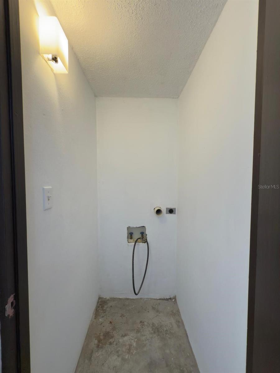 CONDOMINO REINA CAROLINA - Residential