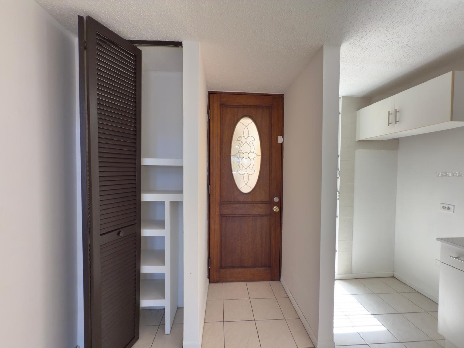 CONDOMINO REINA CAROLINA - Residential