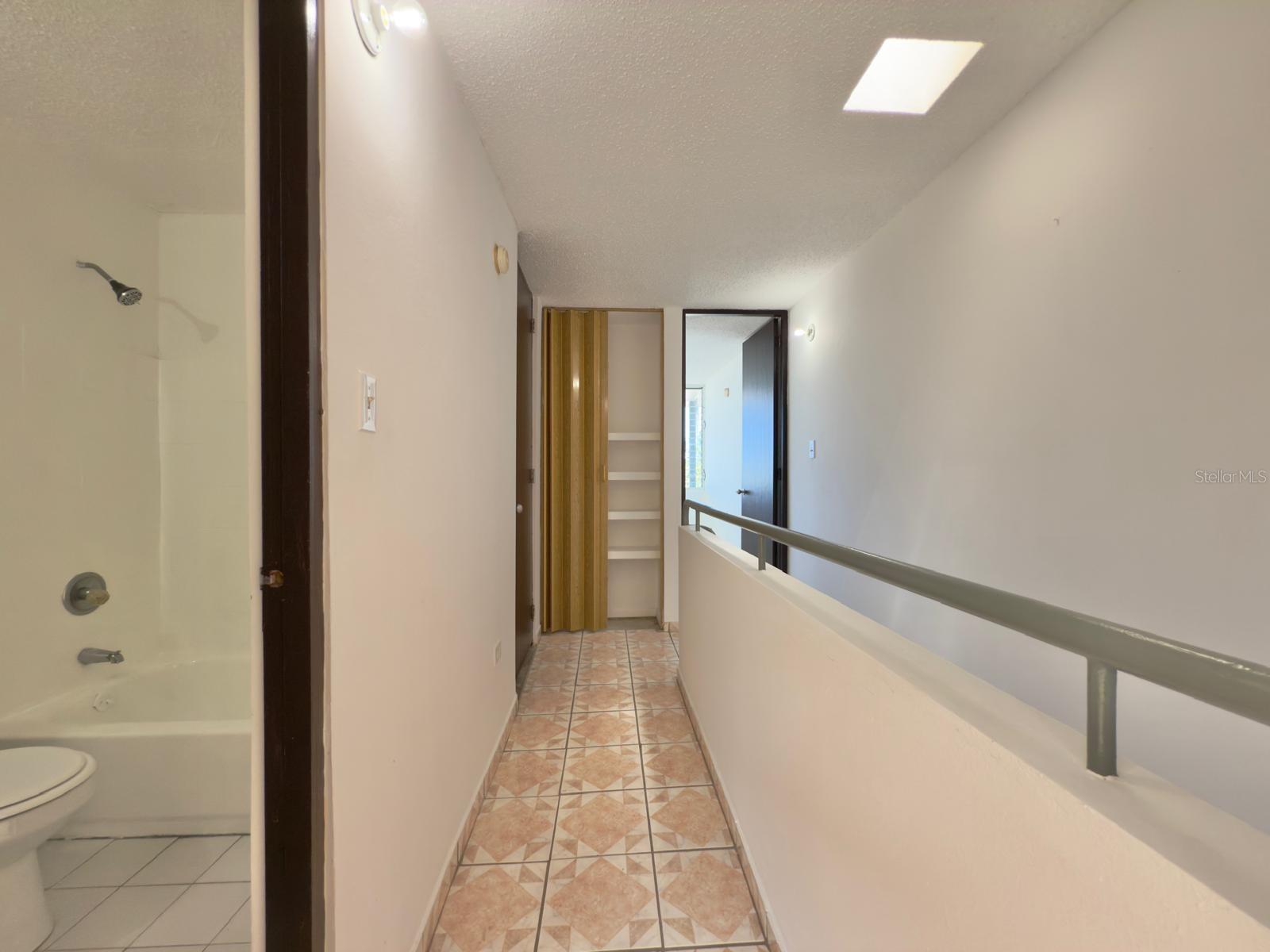 CONDOMINO REINA CAROLINA - Residential