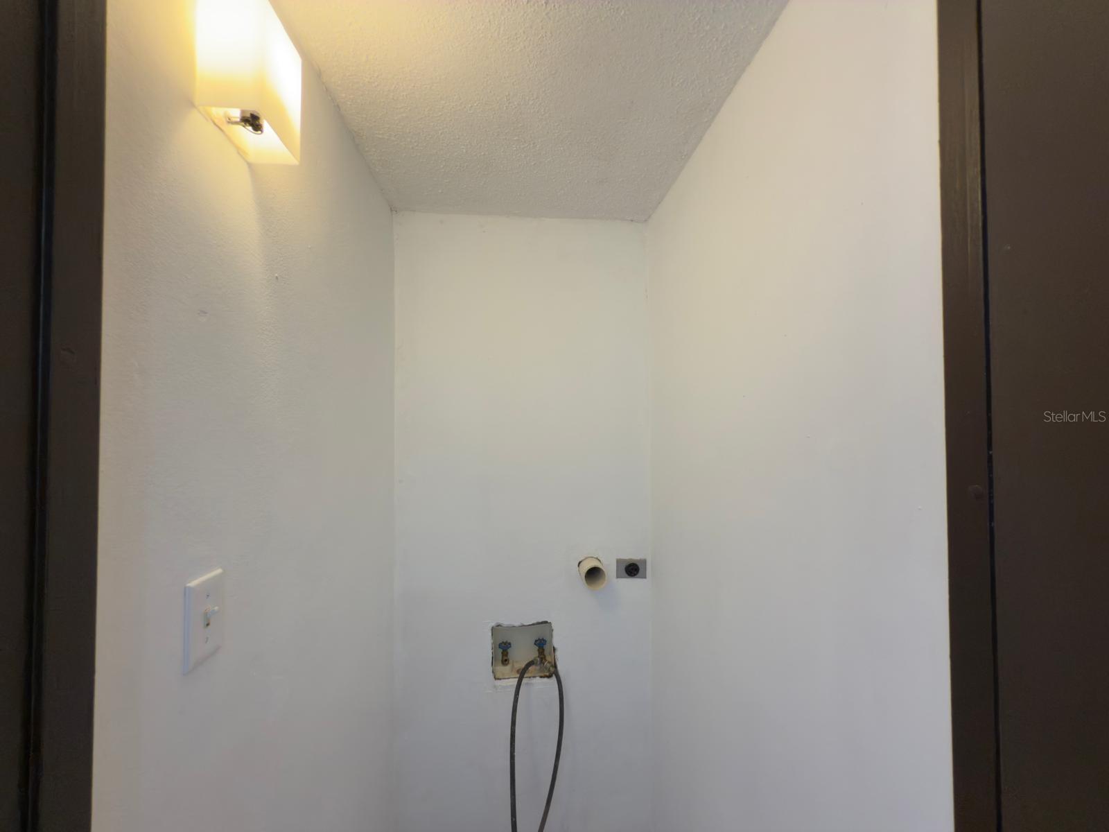 CONDOMINO REINA CAROLINA - Residential