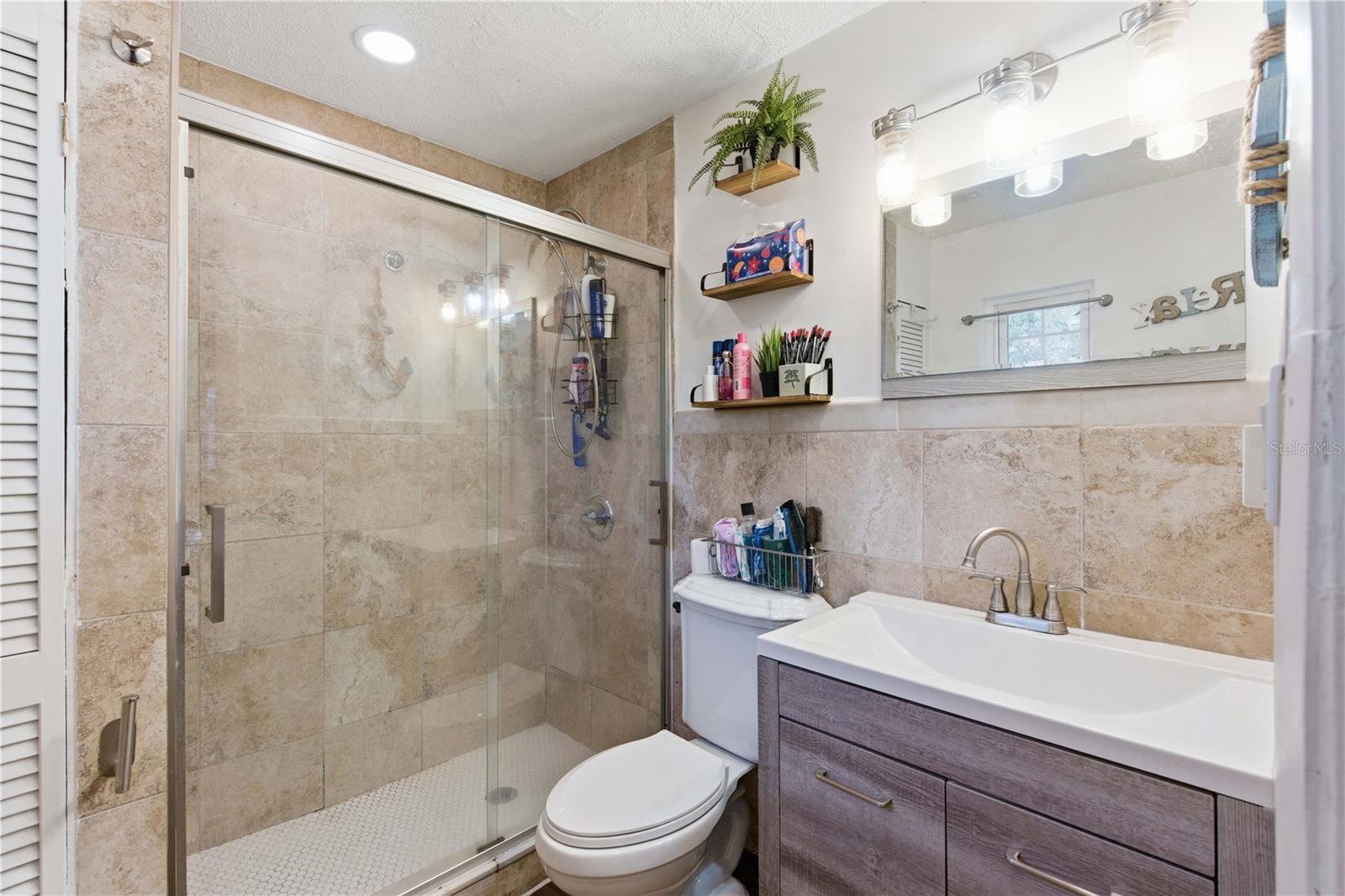 SULPHUR HILL - Residential