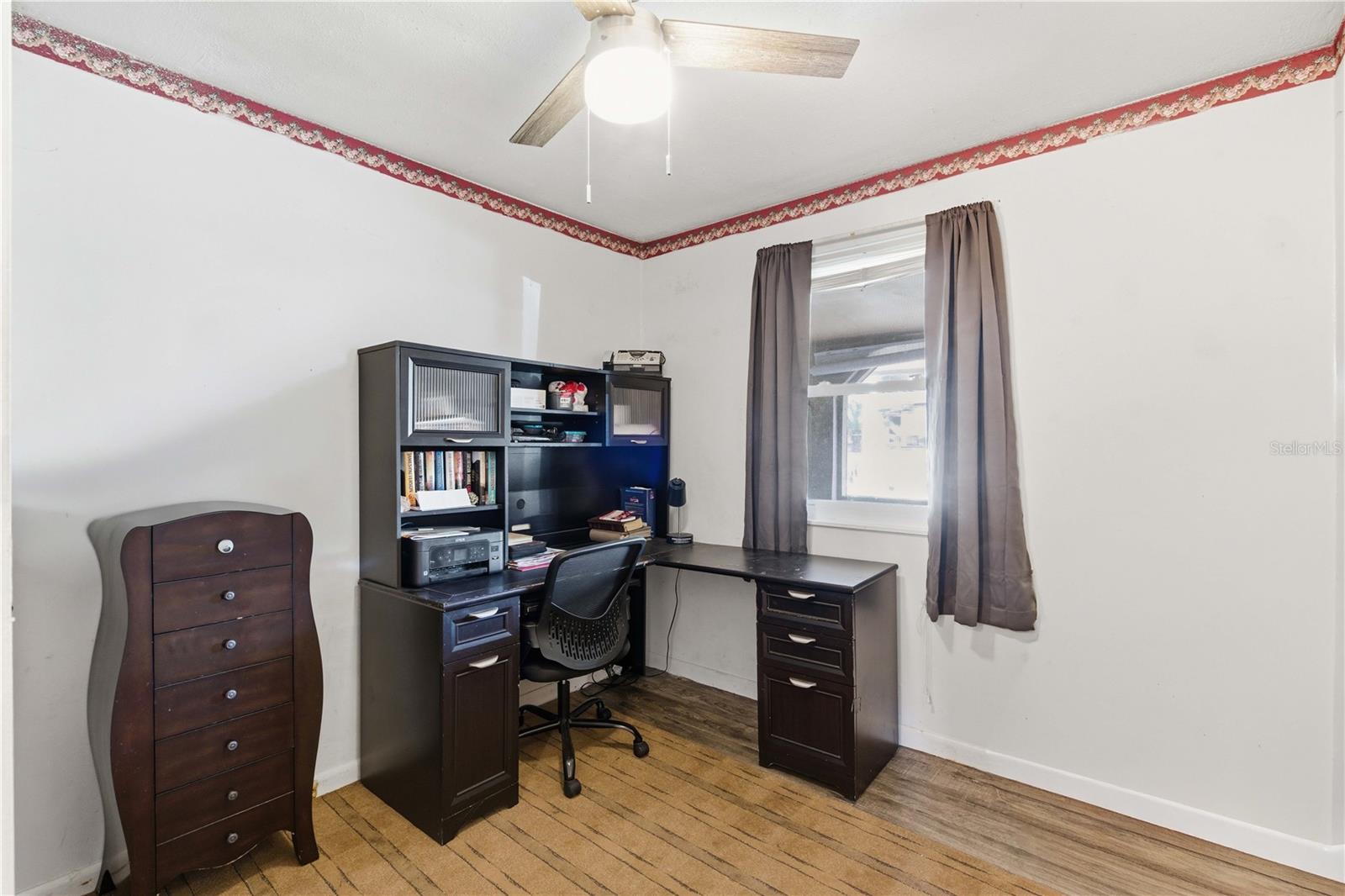 SULPHUR HILL - Residential