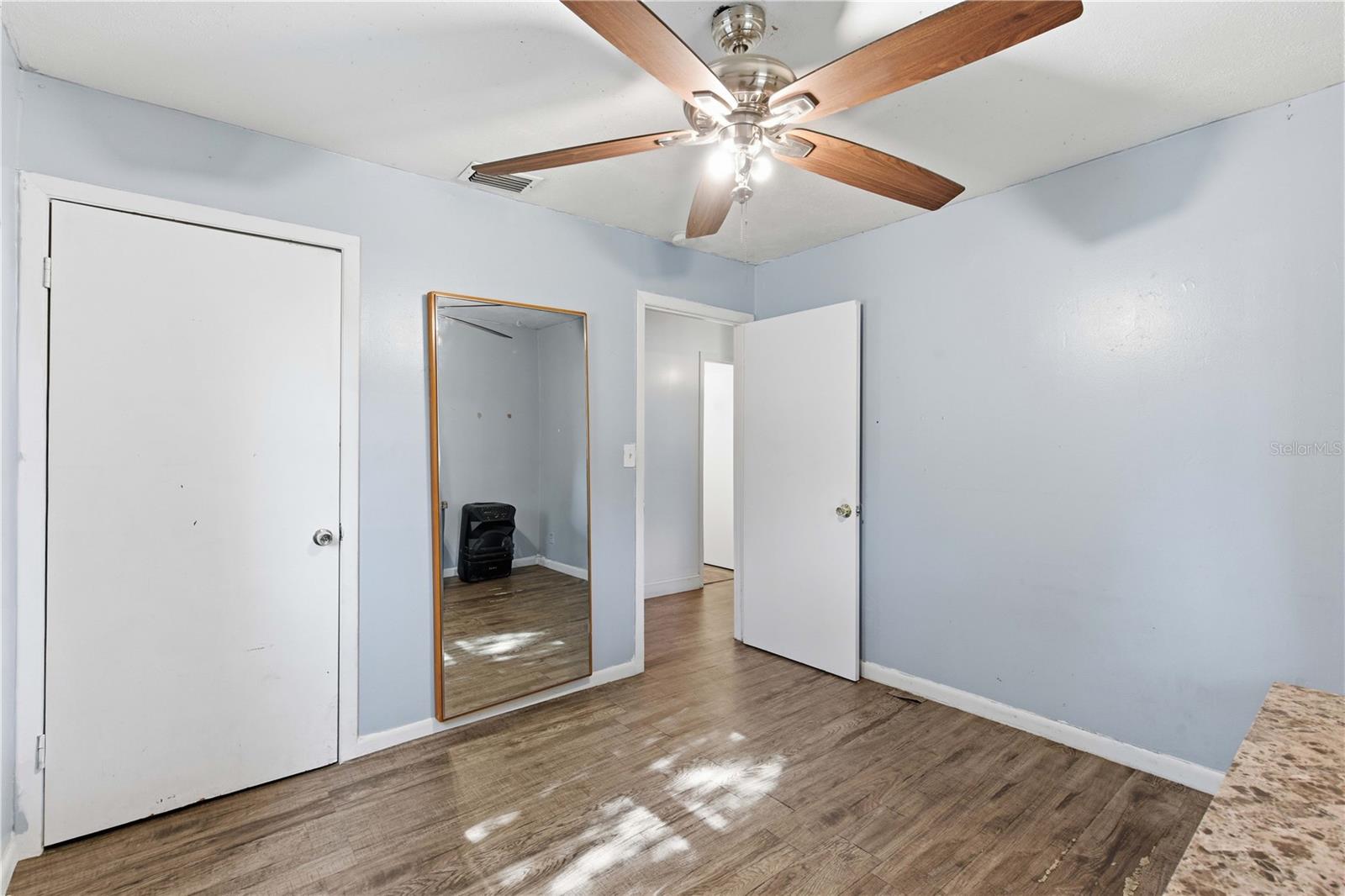 SULPHUR HILL - Residential