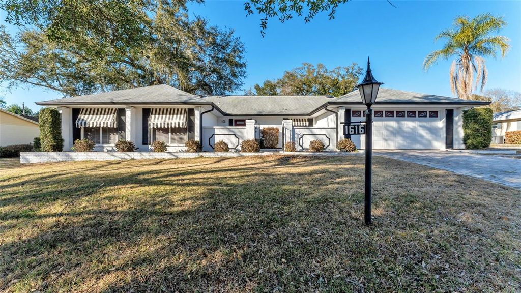 Photo of 1616 Rose Drive, Lakeland, FL 33813 (MLS # L4959198)