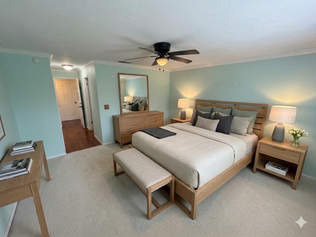 PELICAN BAY - Residential