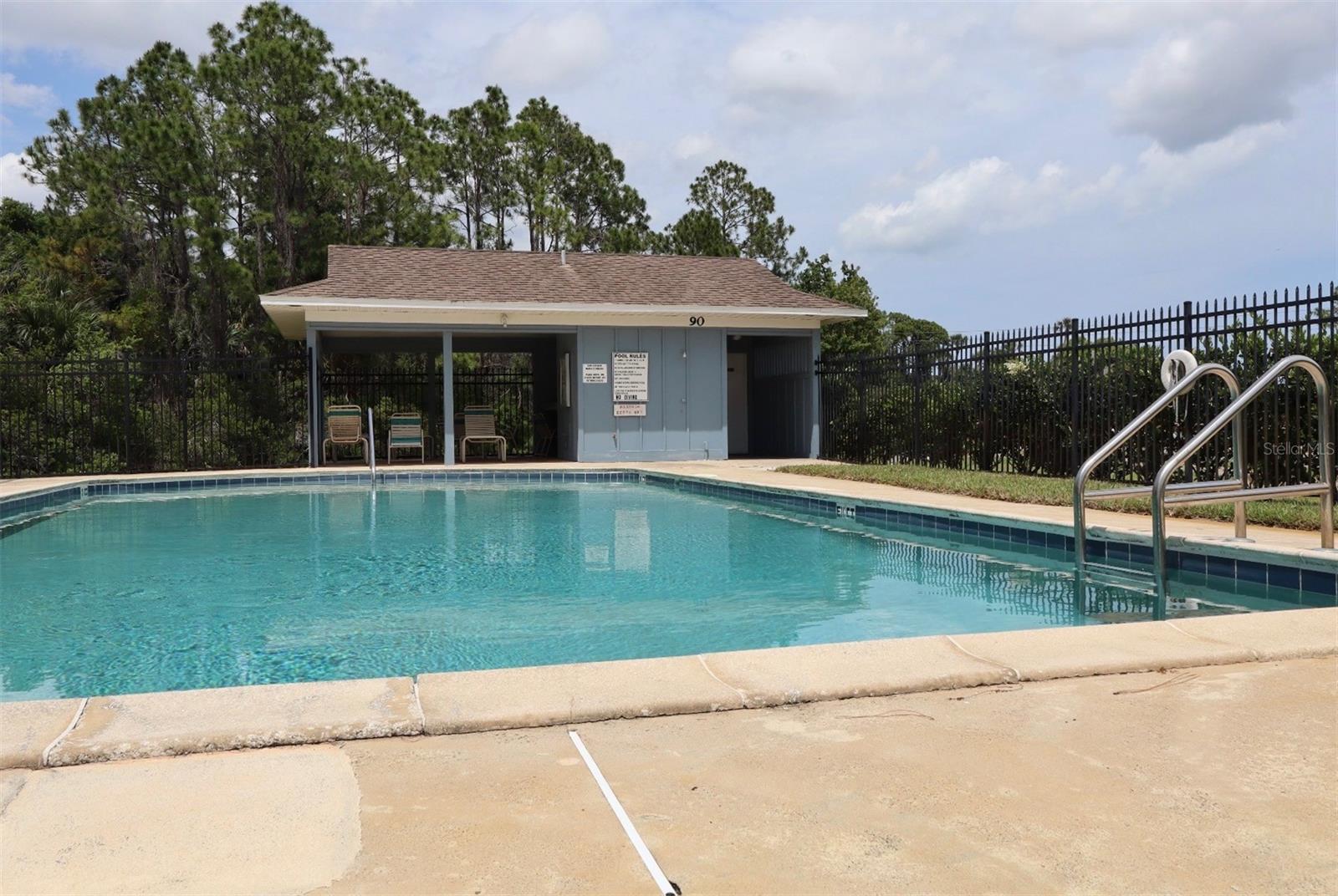 PELICAN BAY - Residential
