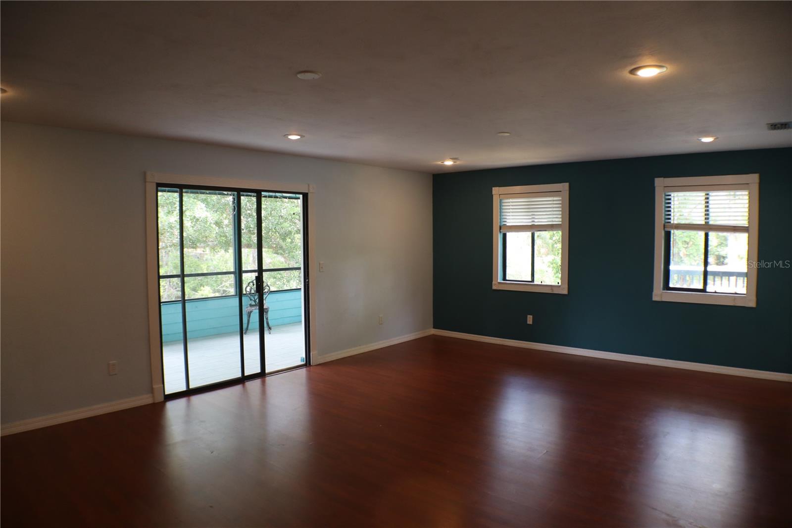 PELICAN BAY - Residential