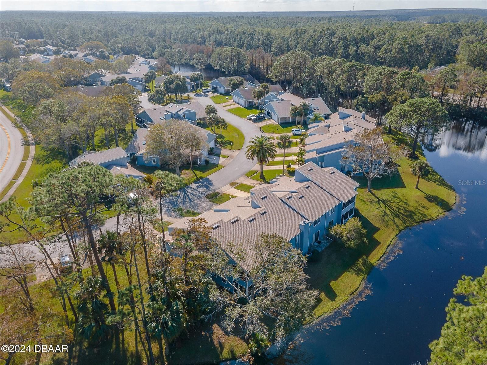 PELICAN BAY - Residential