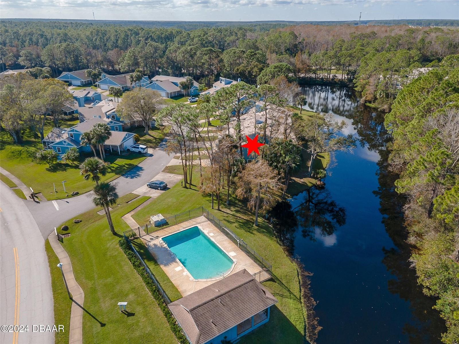 PELICAN BAY - Residential