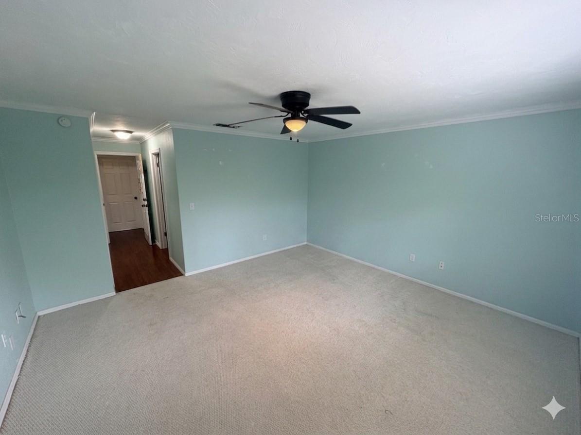 PELICAN BAY - Residential