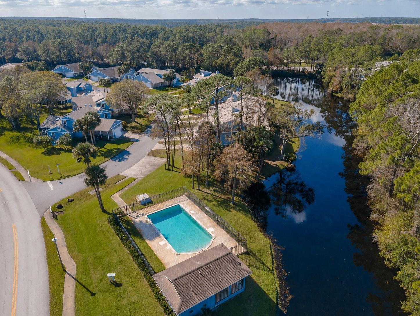 PELICAN BAY - Residential