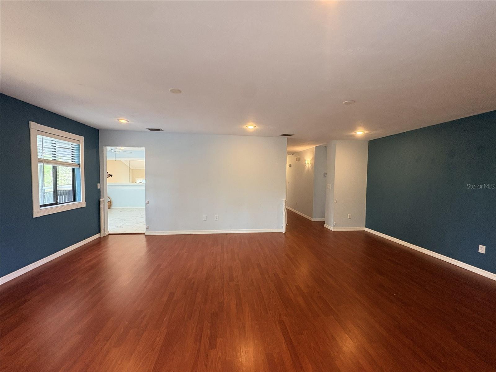PELICAN BAY - Residential