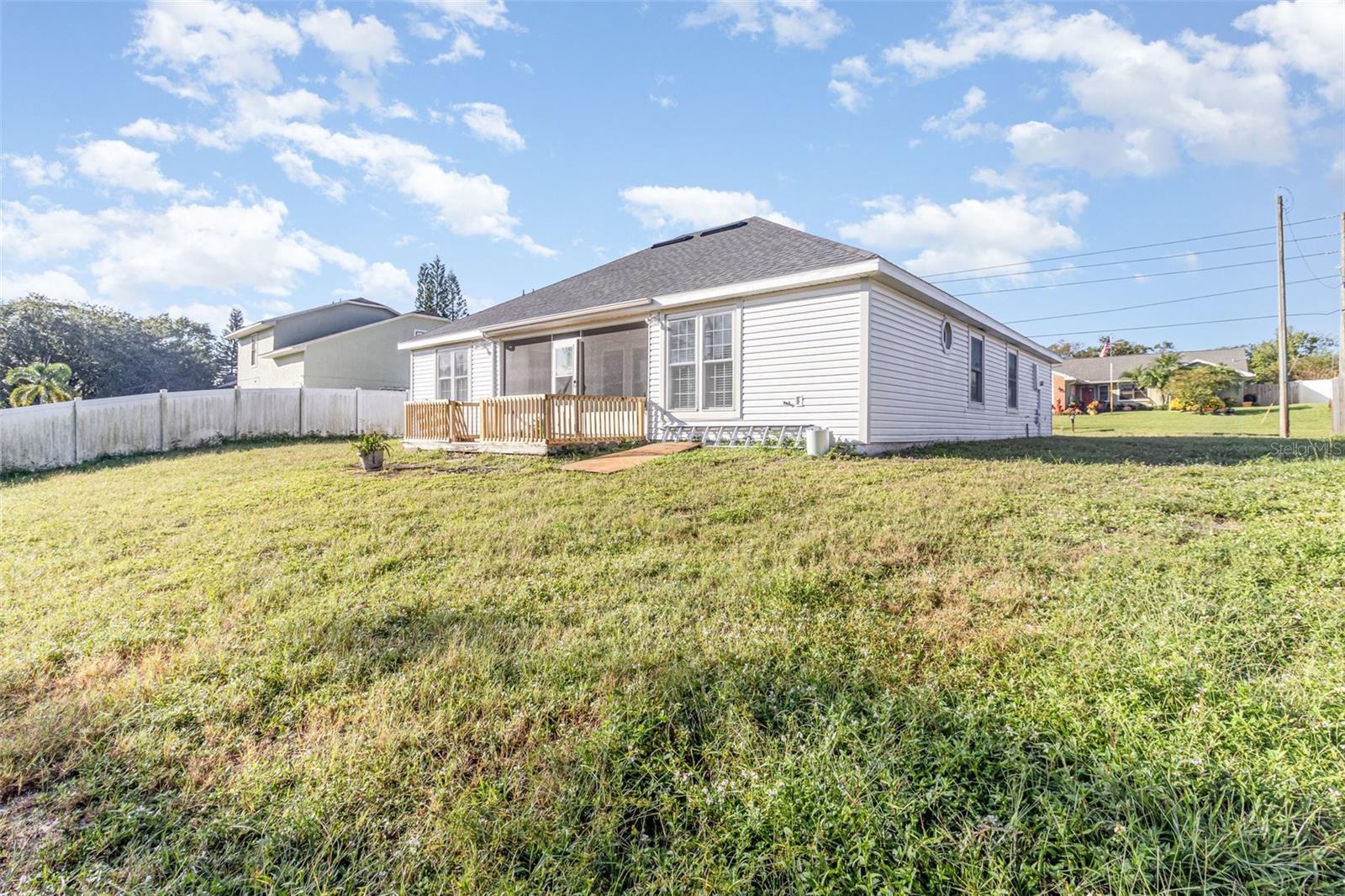 TANGLEWOOD UNIT 02 - Residential