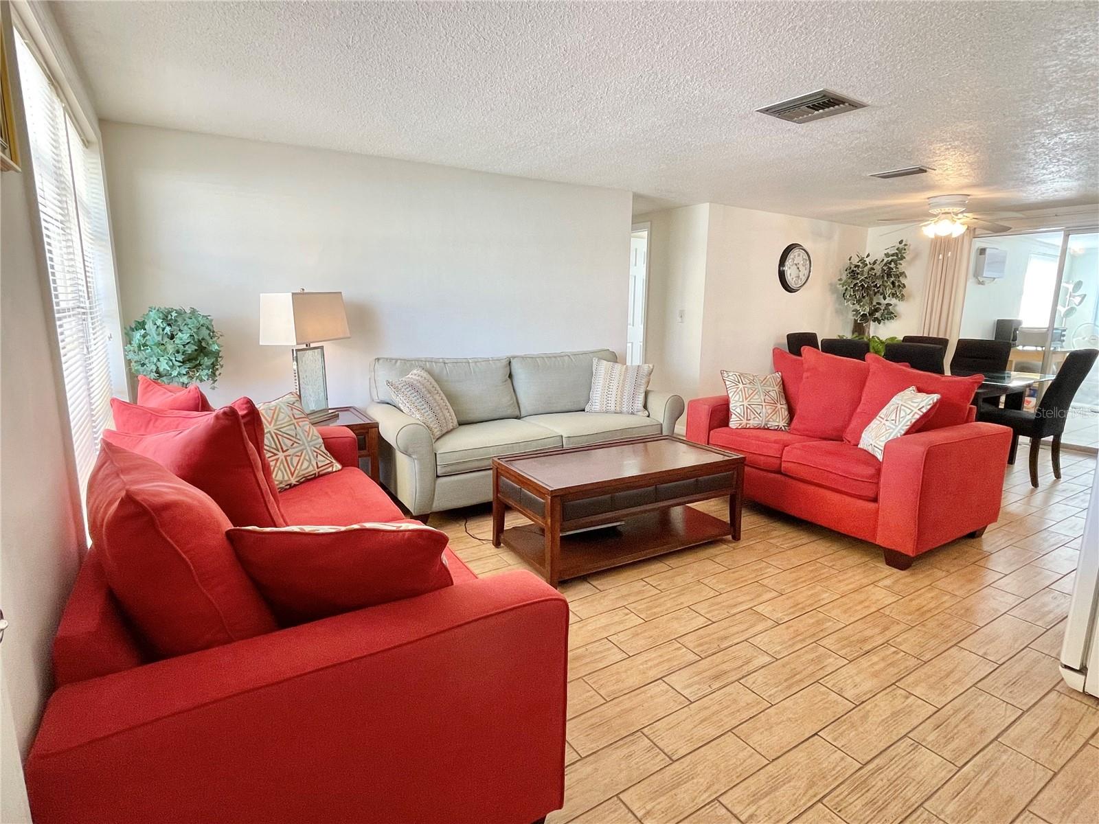 5128 PERENNIAL DRIVE