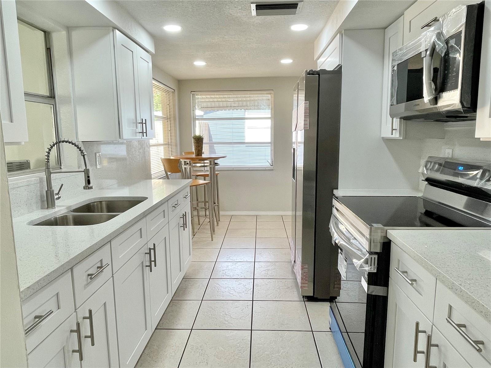 5128 PERENNIAL DRIVE