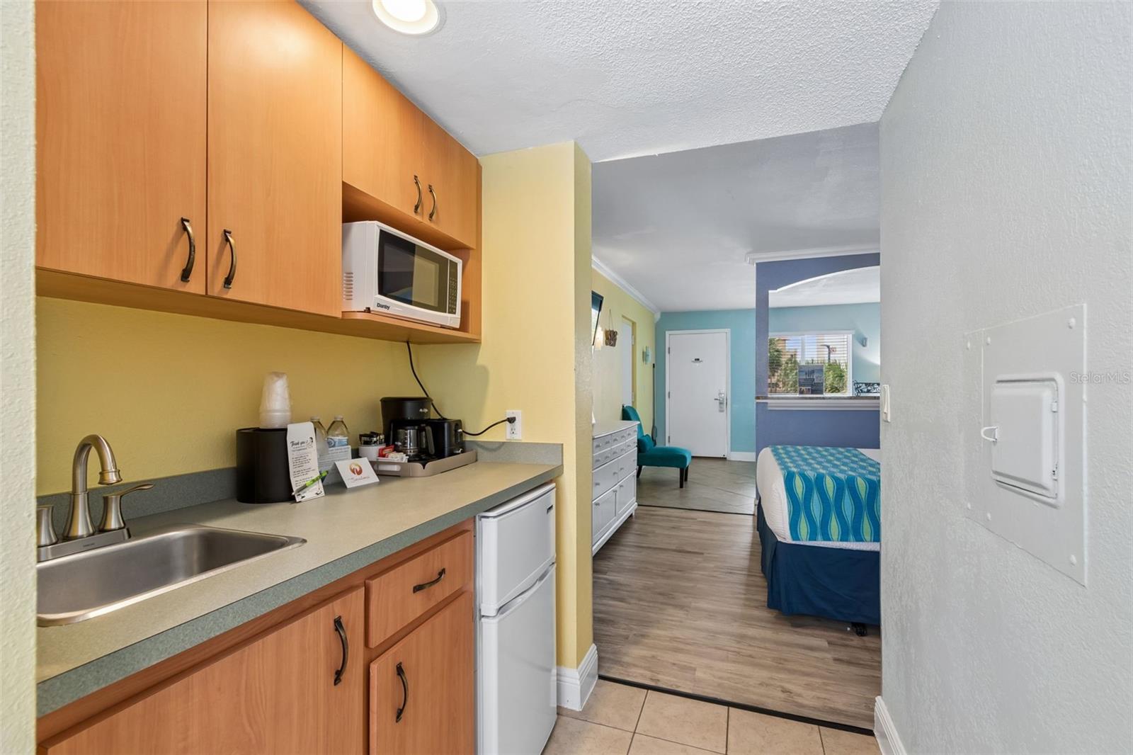 PELICAN POINTE ON - Residential