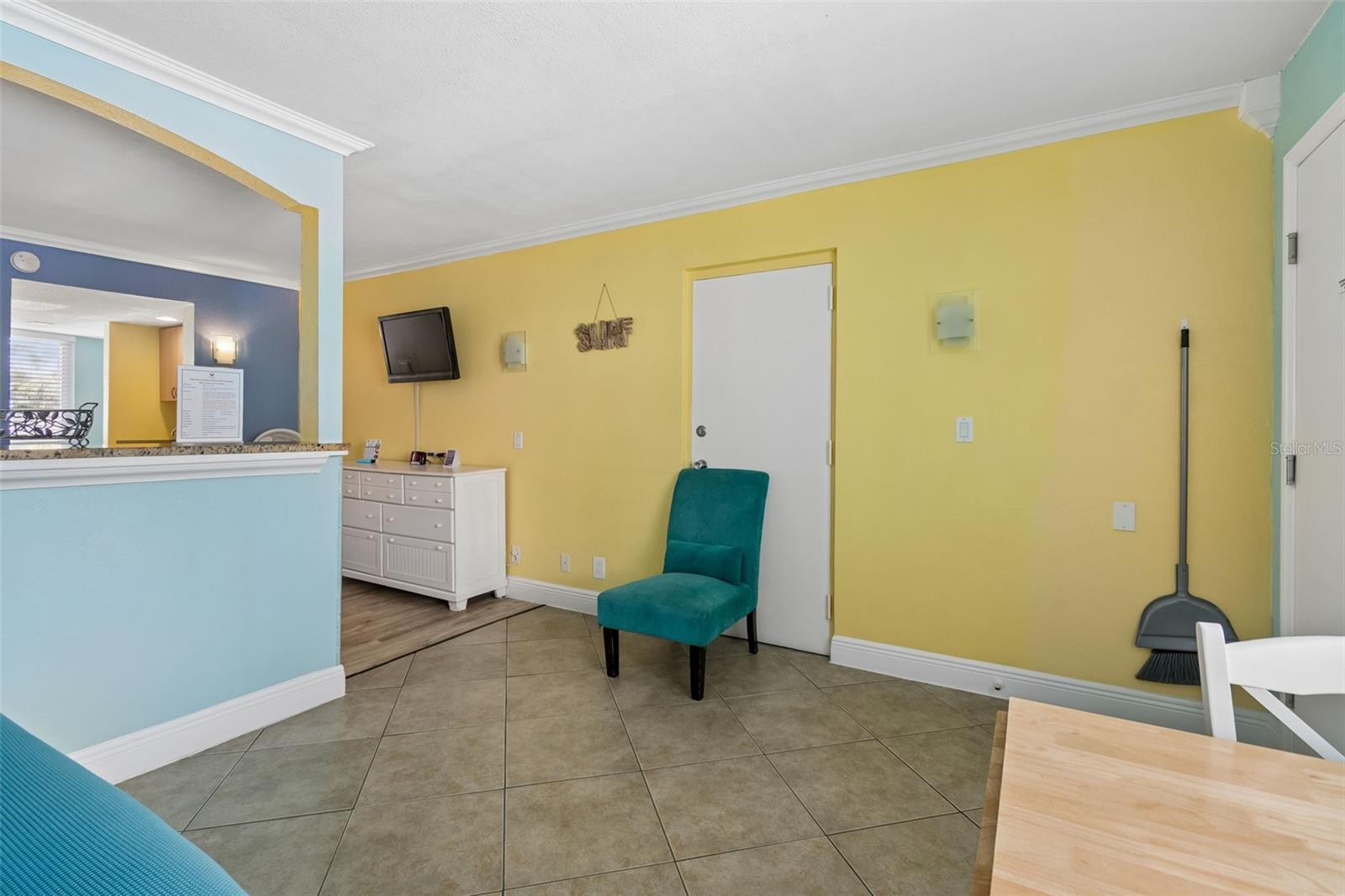 PELICAN POINTE ON - Residential