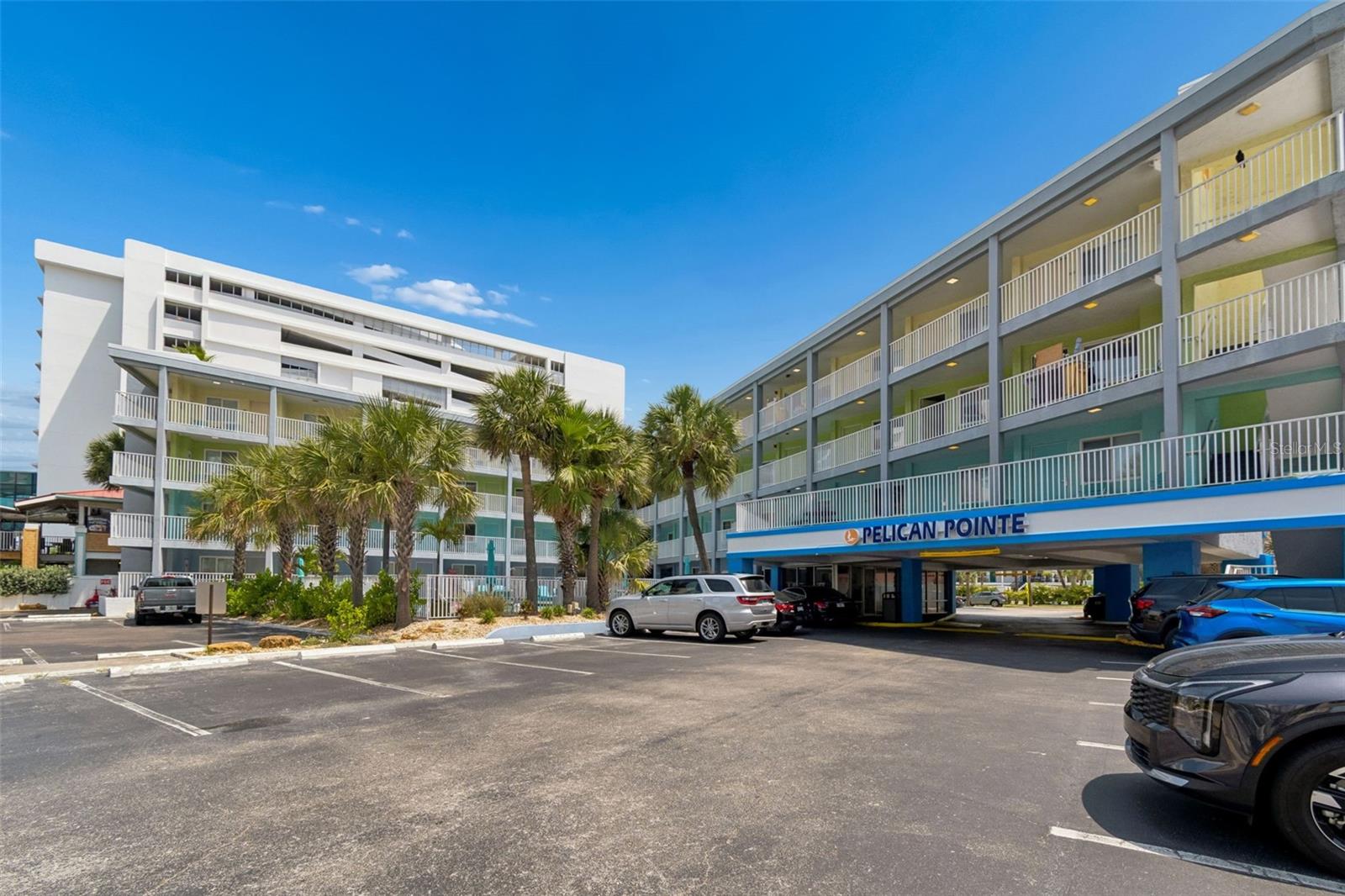 PELICAN POINTE ON - Residential