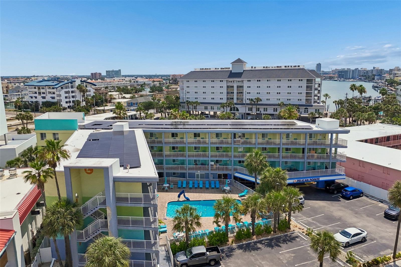 PELICAN POINTE ON - Residential